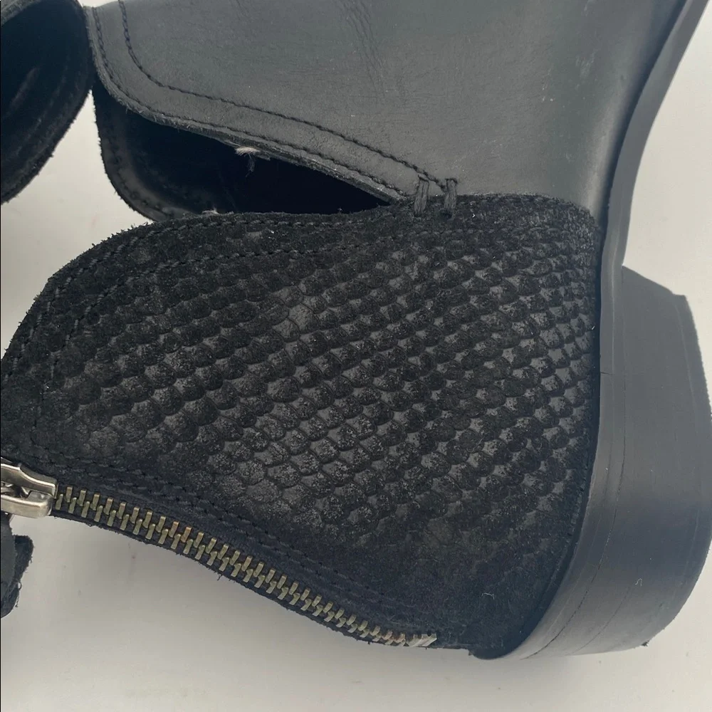 Kenneth Cole Reaction Black Leather and suede women 11.5M casual office retro